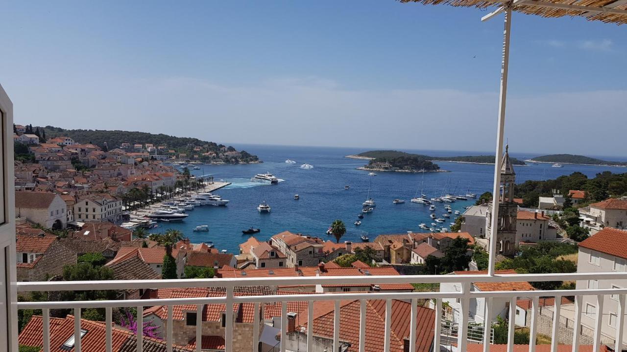 Apartments Boćin Rosso Hvar Town Esterno foto