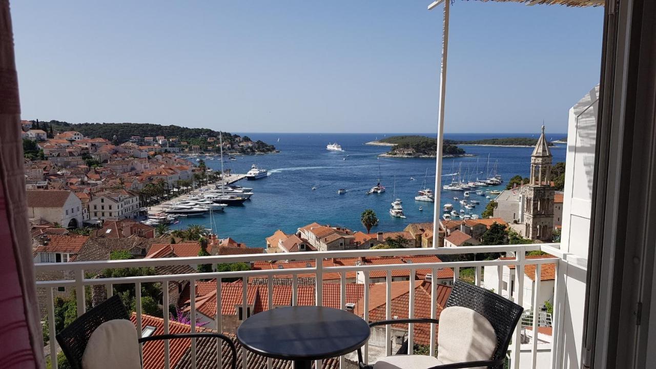 Apartments Boćin Rosso Hvar Town Esterno foto