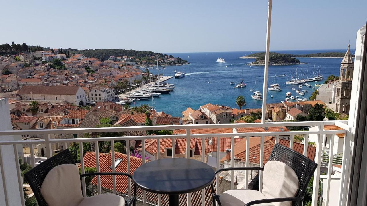 Apartments Boćin Rosso Hvar Town Esterno foto
