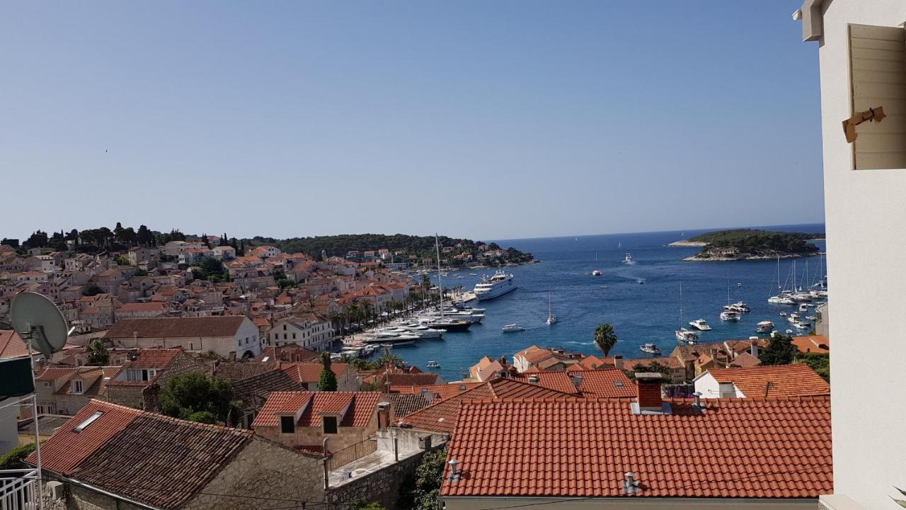 Apartments Boćin Rosso Hvar Town Esterno foto