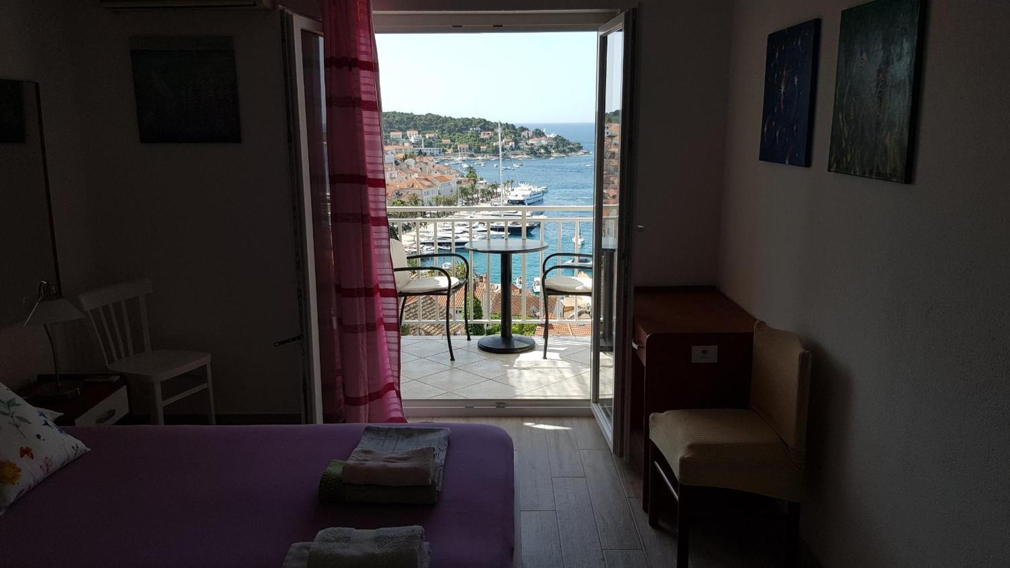 Apartments Boćin Rosso Hvar Town Esterno foto