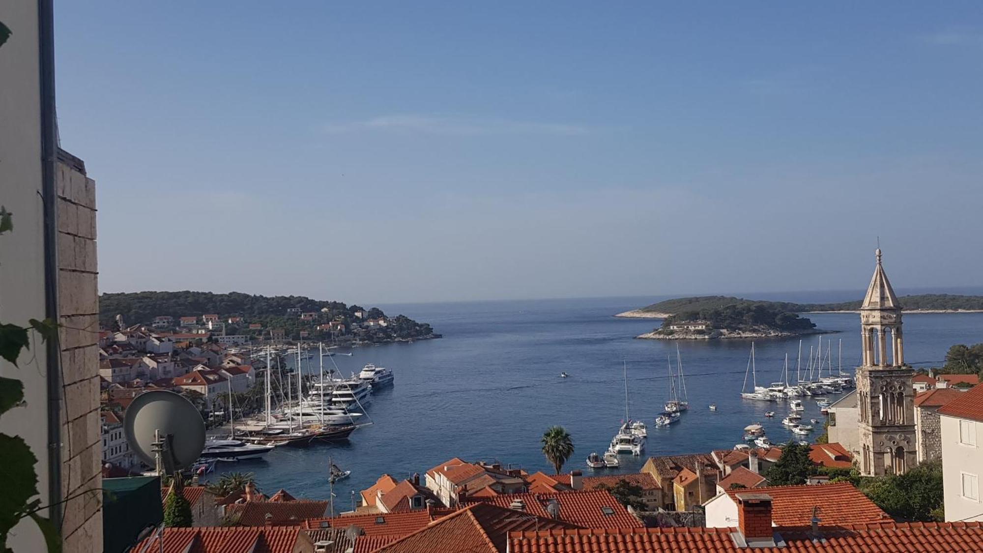 Apartments Boćin Rosso Hvar Town Esterno foto