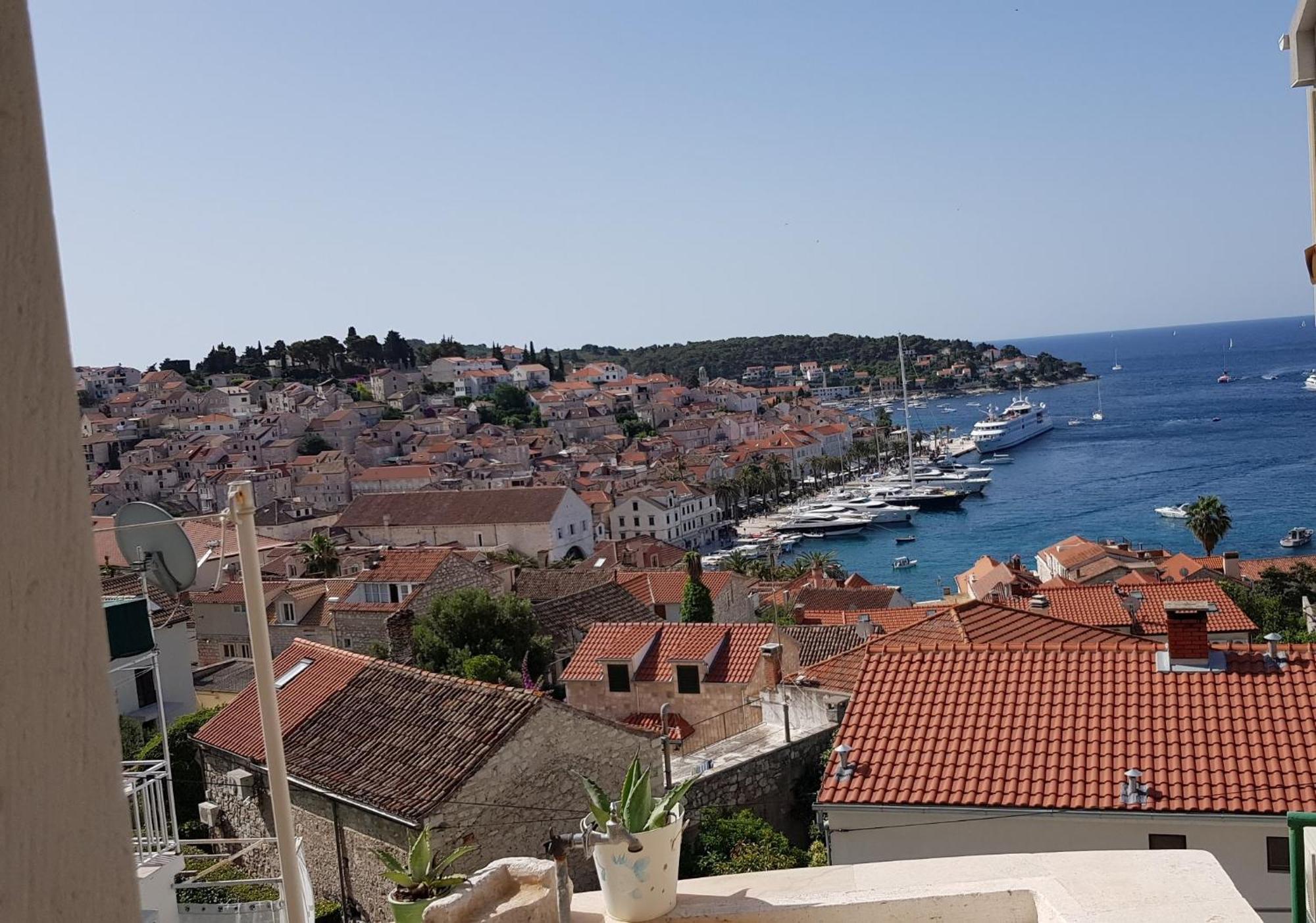 Apartments Boćin Rosso Hvar Town Esterno foto