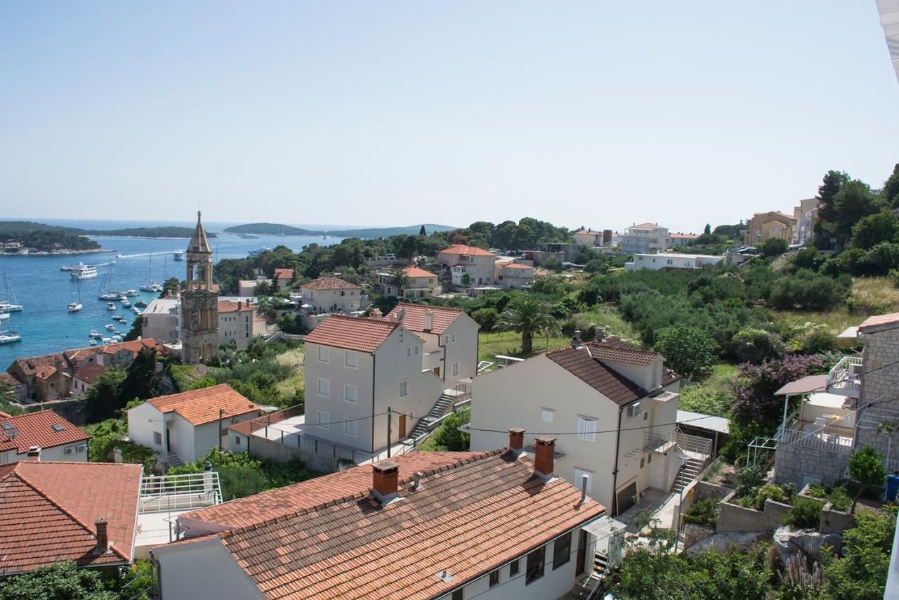 Apartments Boćin Rosso Hvar Town Esterno foto