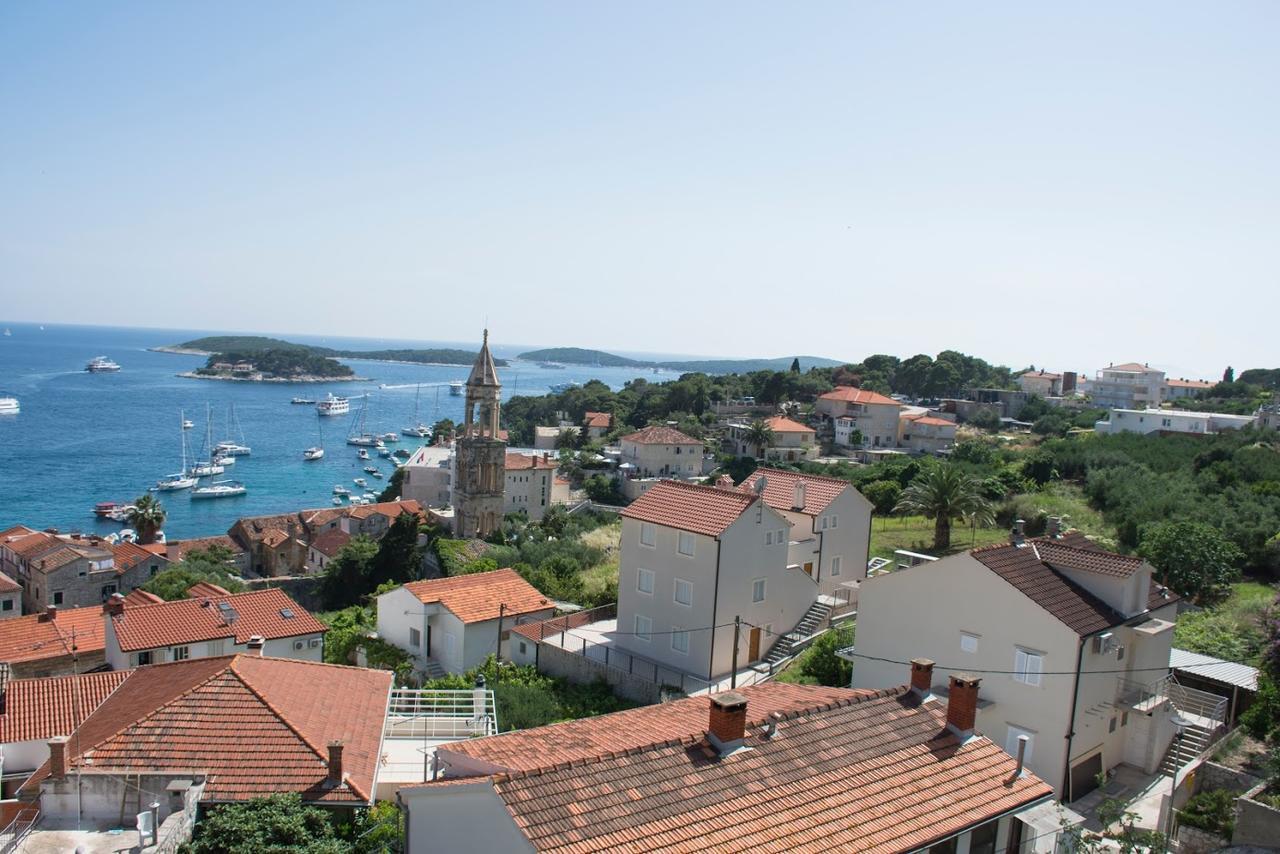 Apartments Boćin Rosso Hvar Town Esterno foto